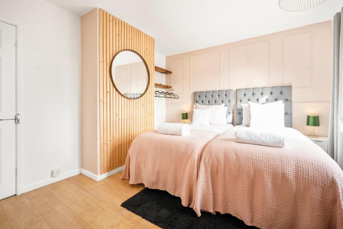 Moonlit Bloom Apartment *
