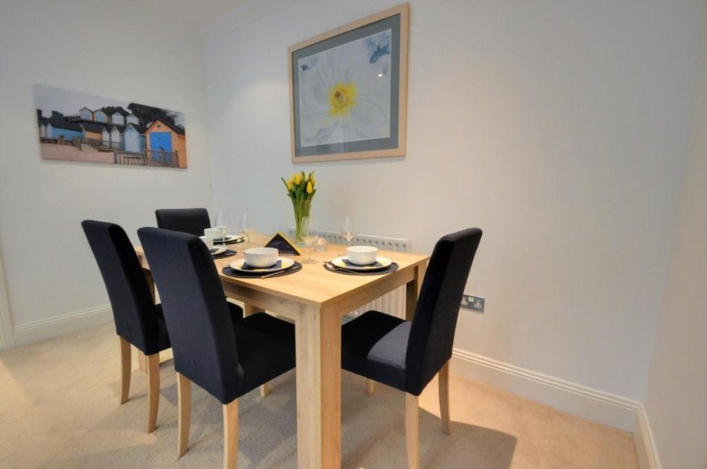 Bournecoast - With Lift, Parking And Balcony Near Sandy Beaches - Fm1586 Bournemouth