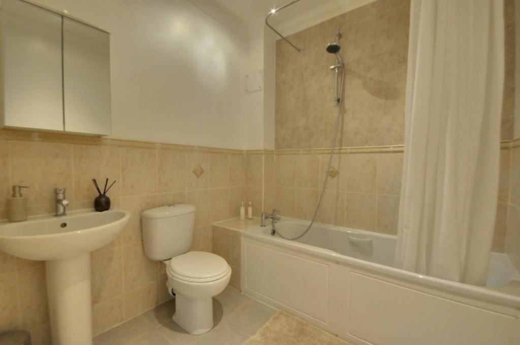 Bournecoast - With Lift, Parking And Balcony Near Sandy Beaches - Fm1586 * Bournemouth