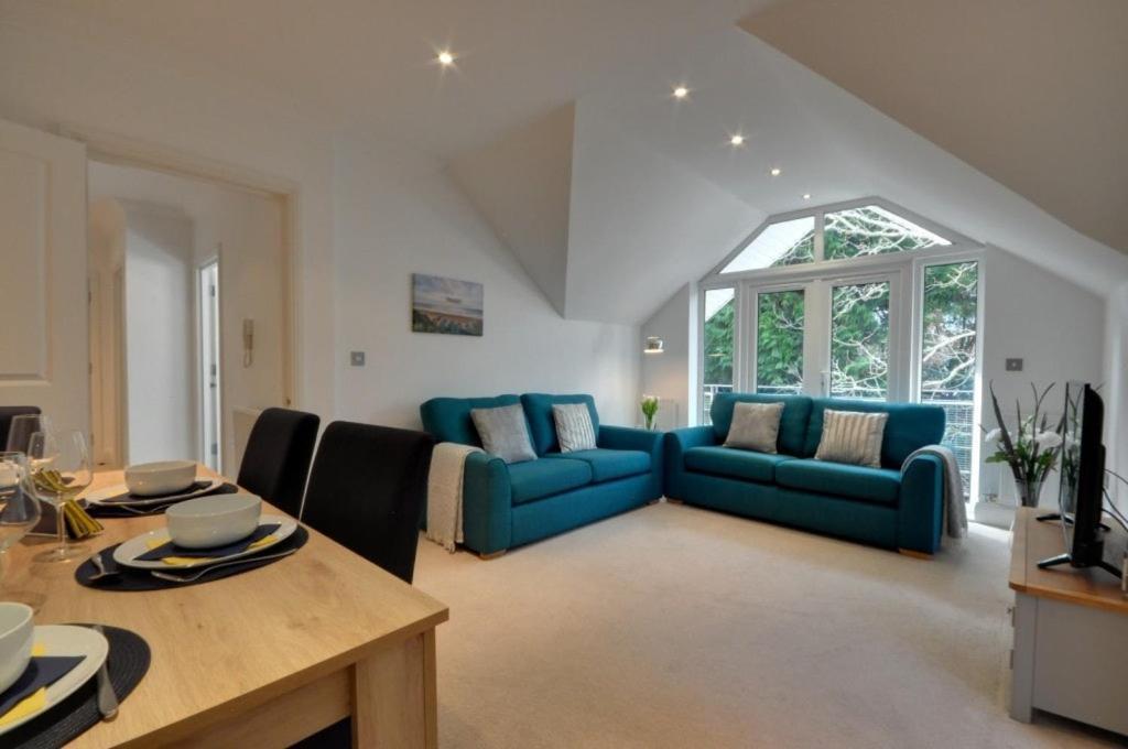 Bournecoast - With Lift, Parking And Balcony Near Sandy Beaches - Fm1586 * Bournemouth