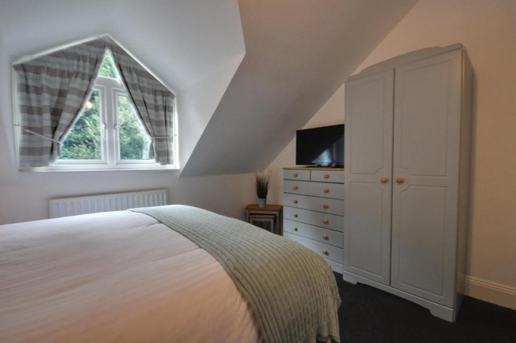 Bournecoast - With Lift, Parking And Balcony Near Sandy Beaches - Fm1586 *