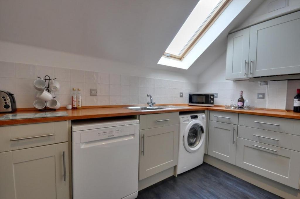 Bournecoast - With Lift, Parking And Balcony Near Sandy Beaches - Fm1586