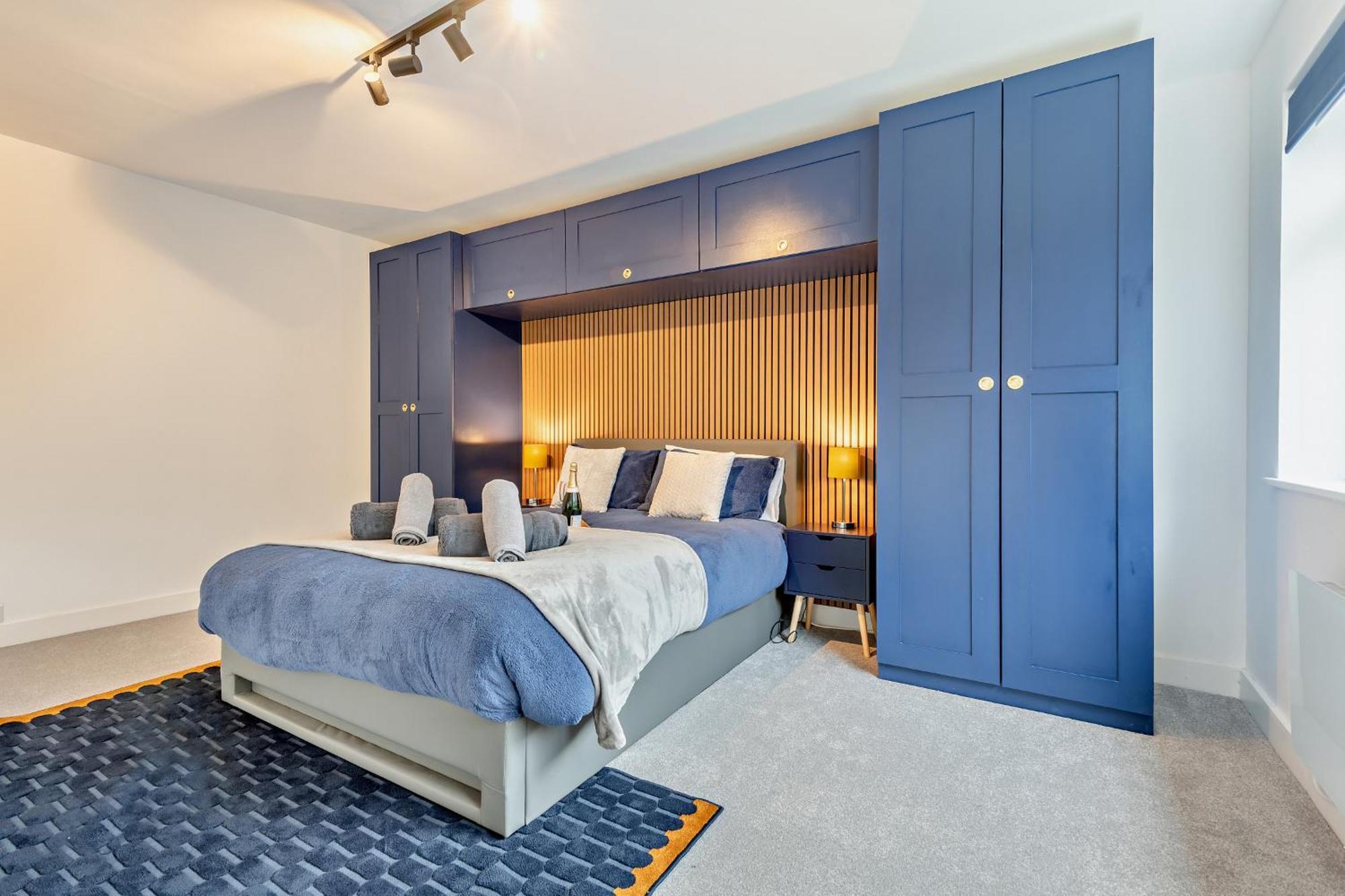 Chines Charm Stylish 3-bedroom *