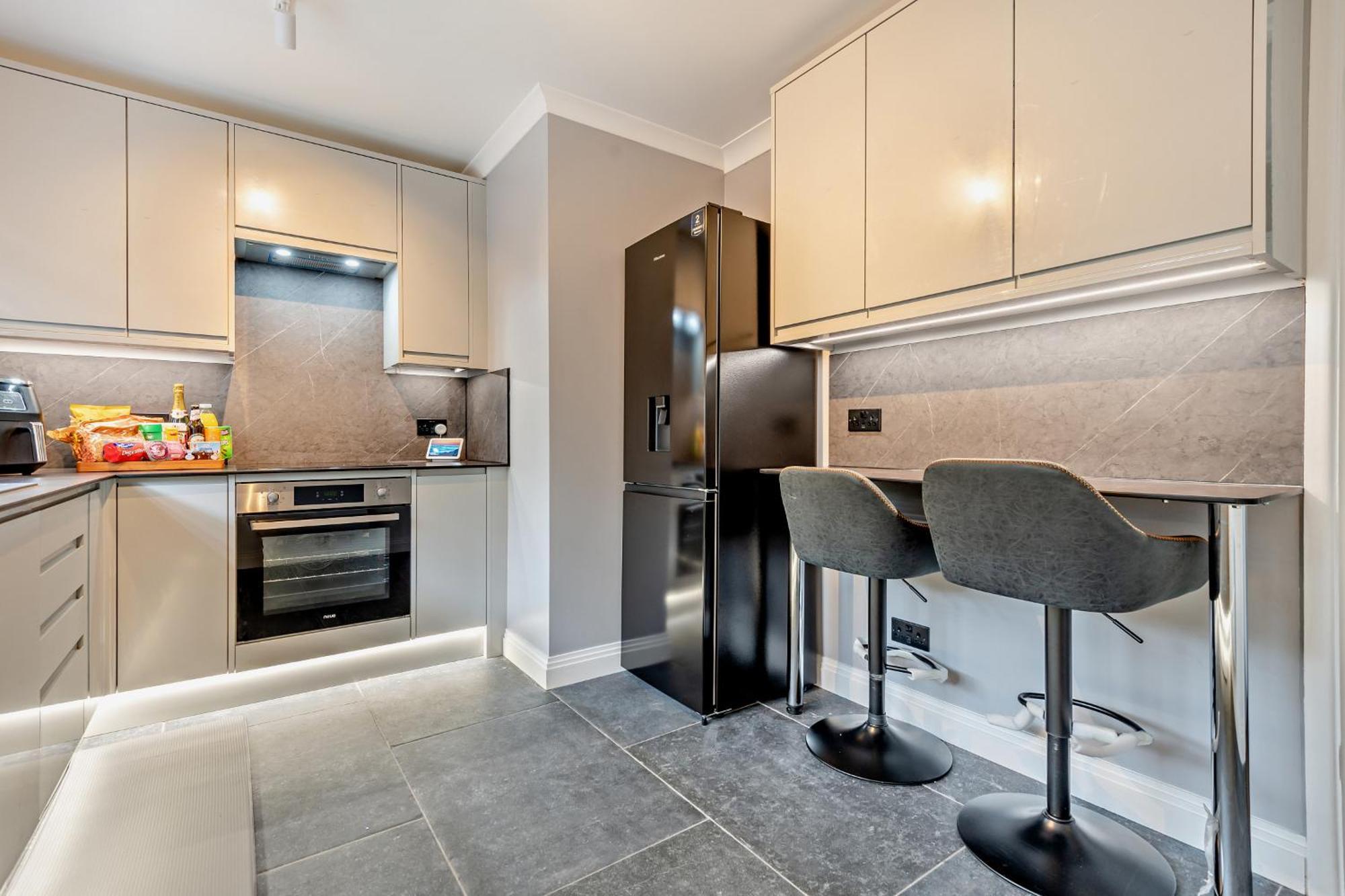 Chines Charm Stylish 3-bedroom Apartment *