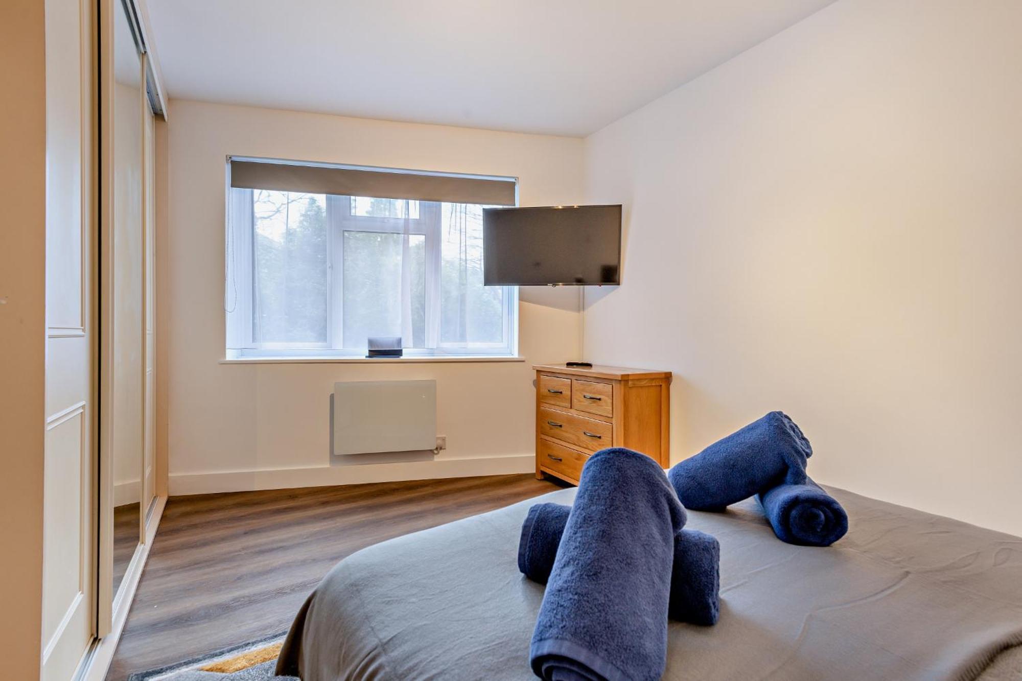 Chines Charm Stylish 3-bedroom Apartment Bournemouth