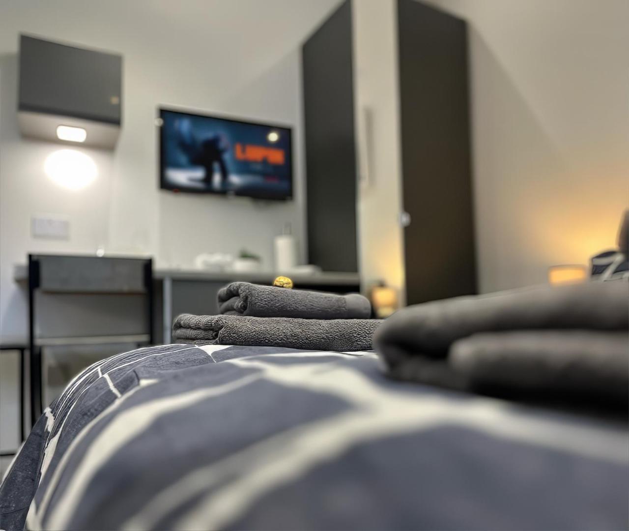 Shelbourne Den Apartment
