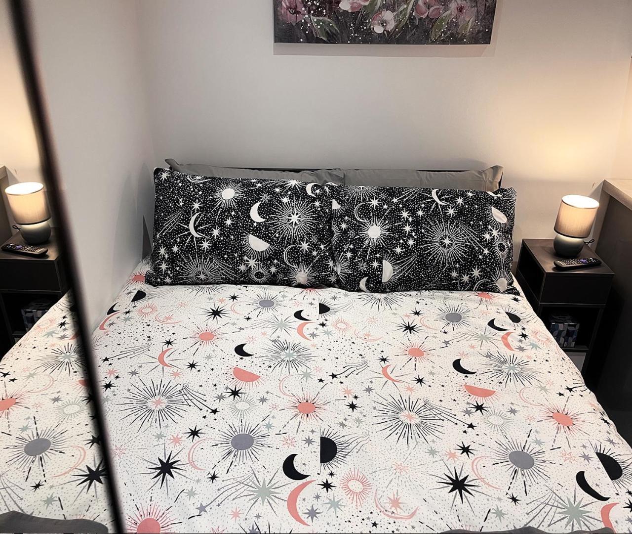 Shelbourne Den Apartment *