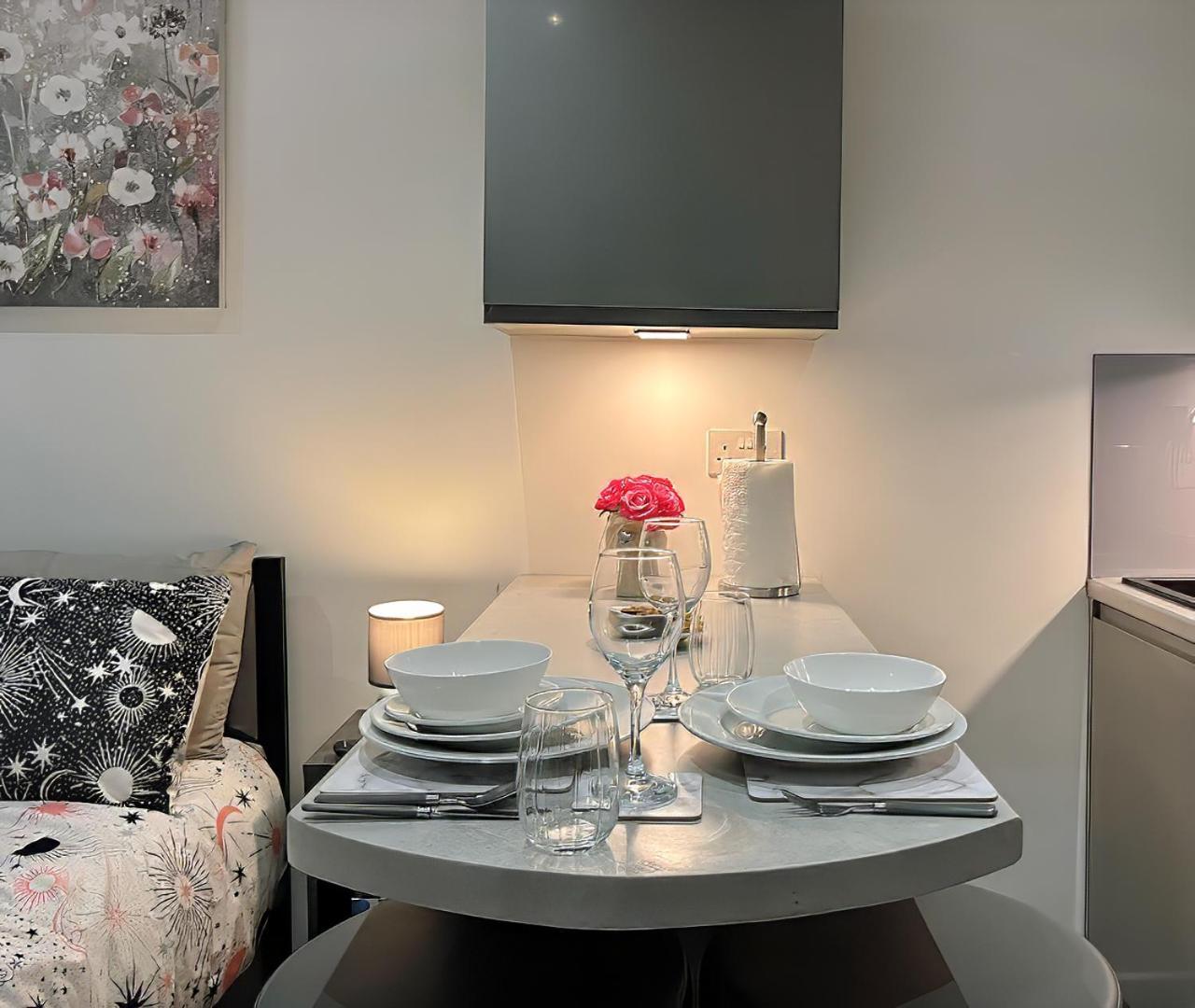 Apartment Shelbourne Den