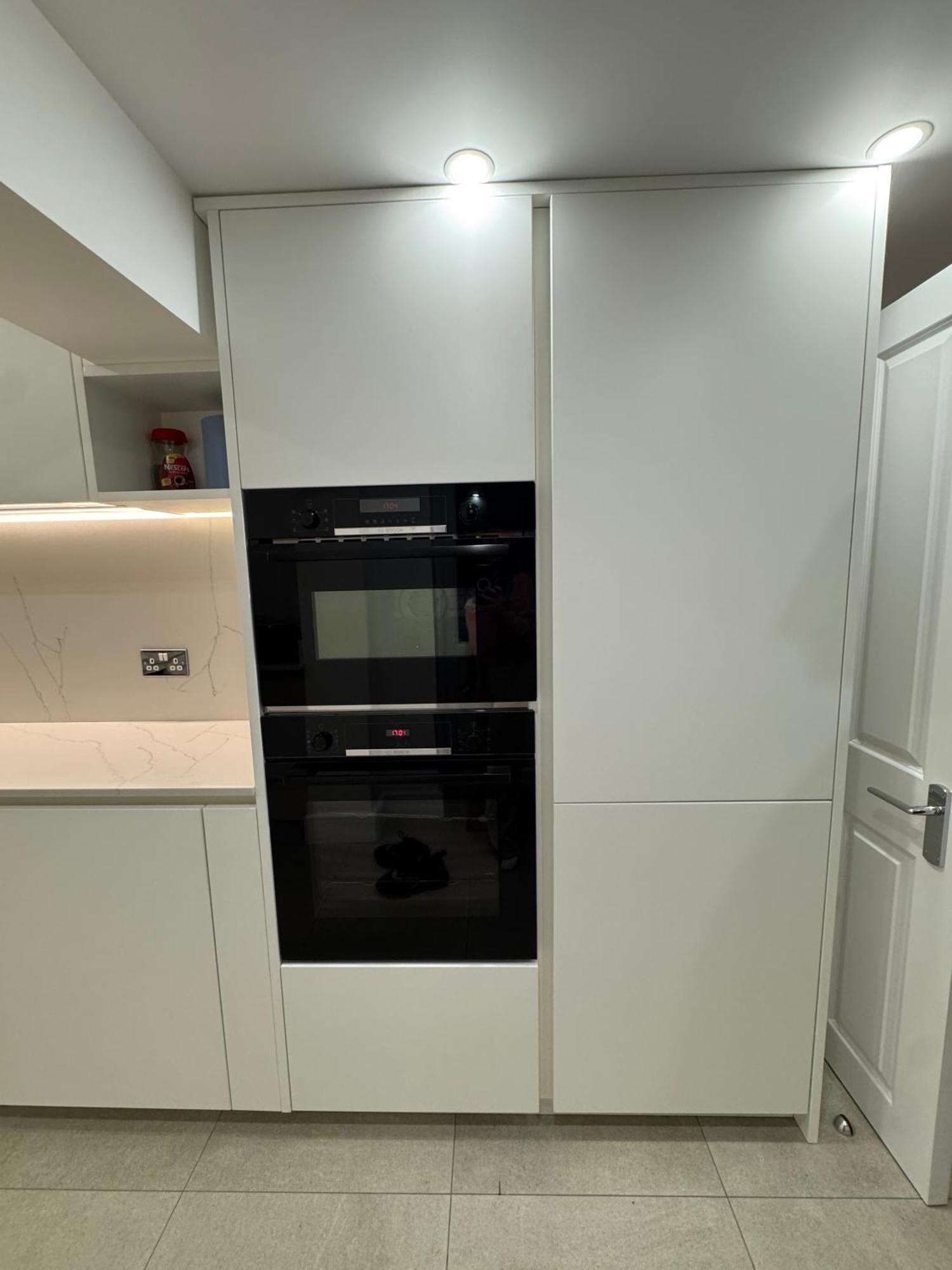 Serenity House, Free Parking, Sleeps 6, Plus Free Stay For 2 Children On Sofa Beds, Near The Beach Restaurant And City Centre, Guests Recommend It *
