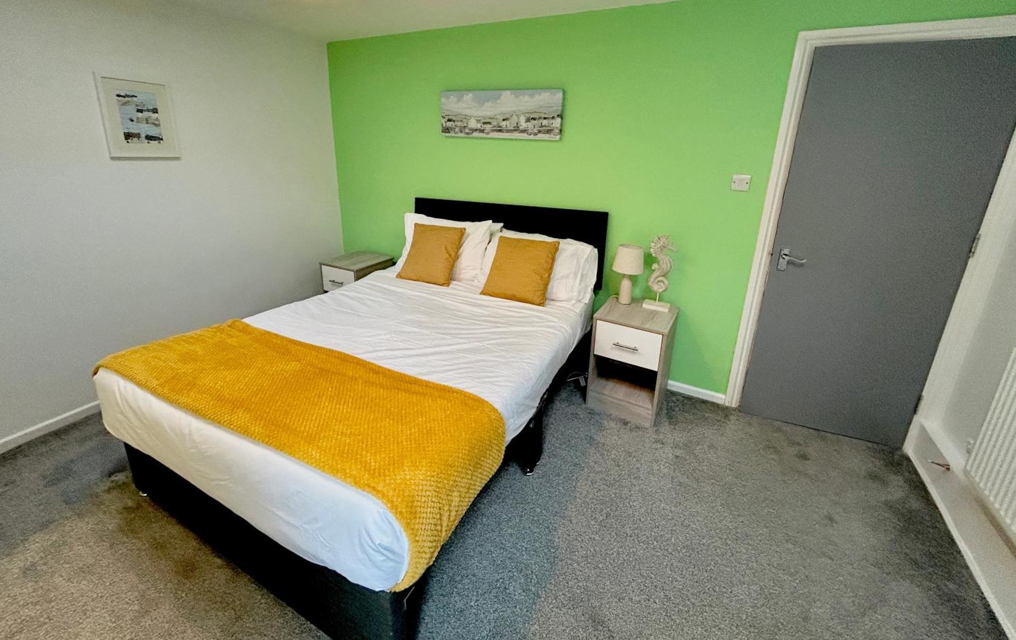 Town Centre By The Beach, Bic, Pavilion Aparthotel Bournemouth
