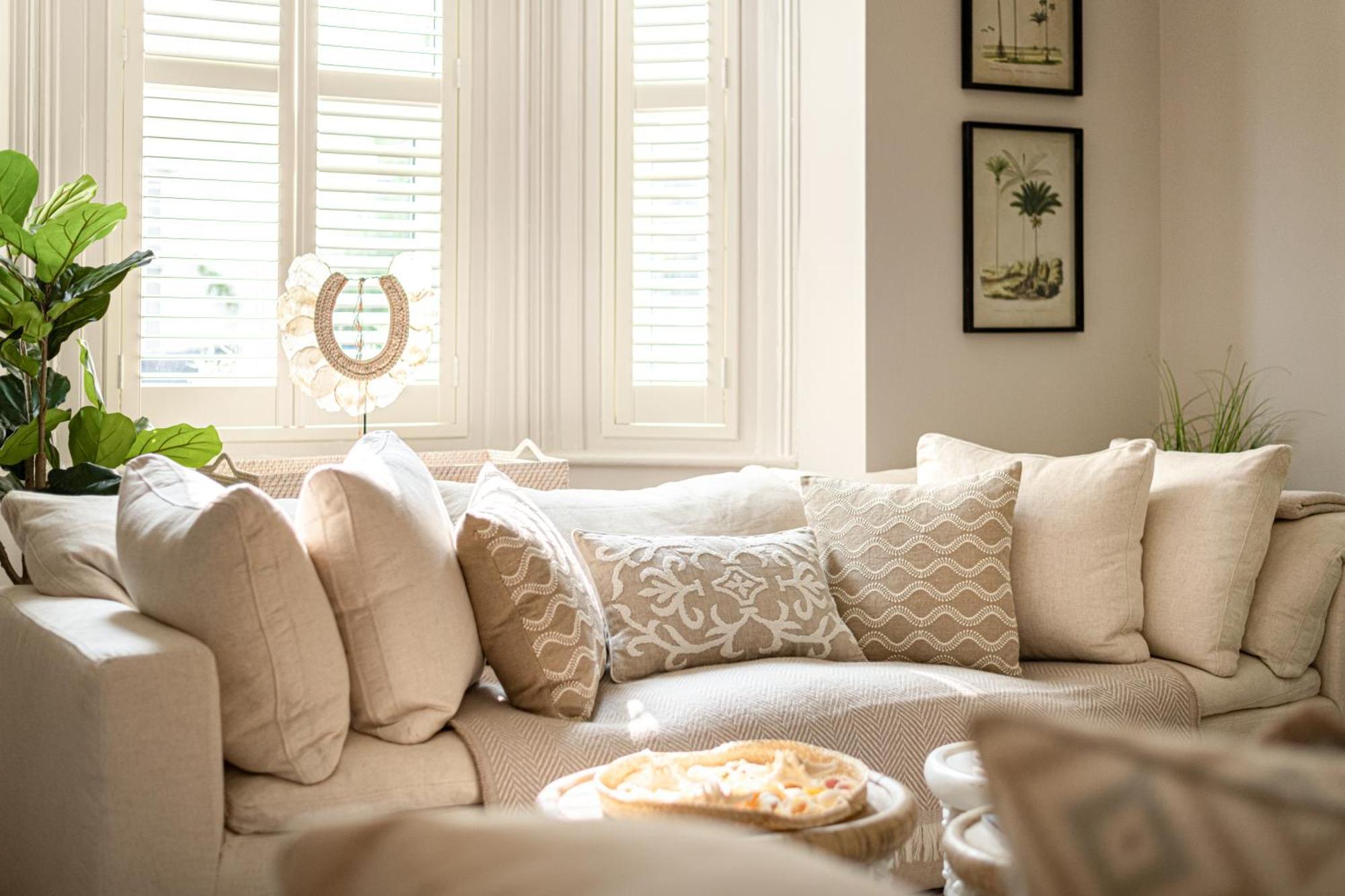 The Shell House - 5 Mins To Cafes & Beaches Holiday home *