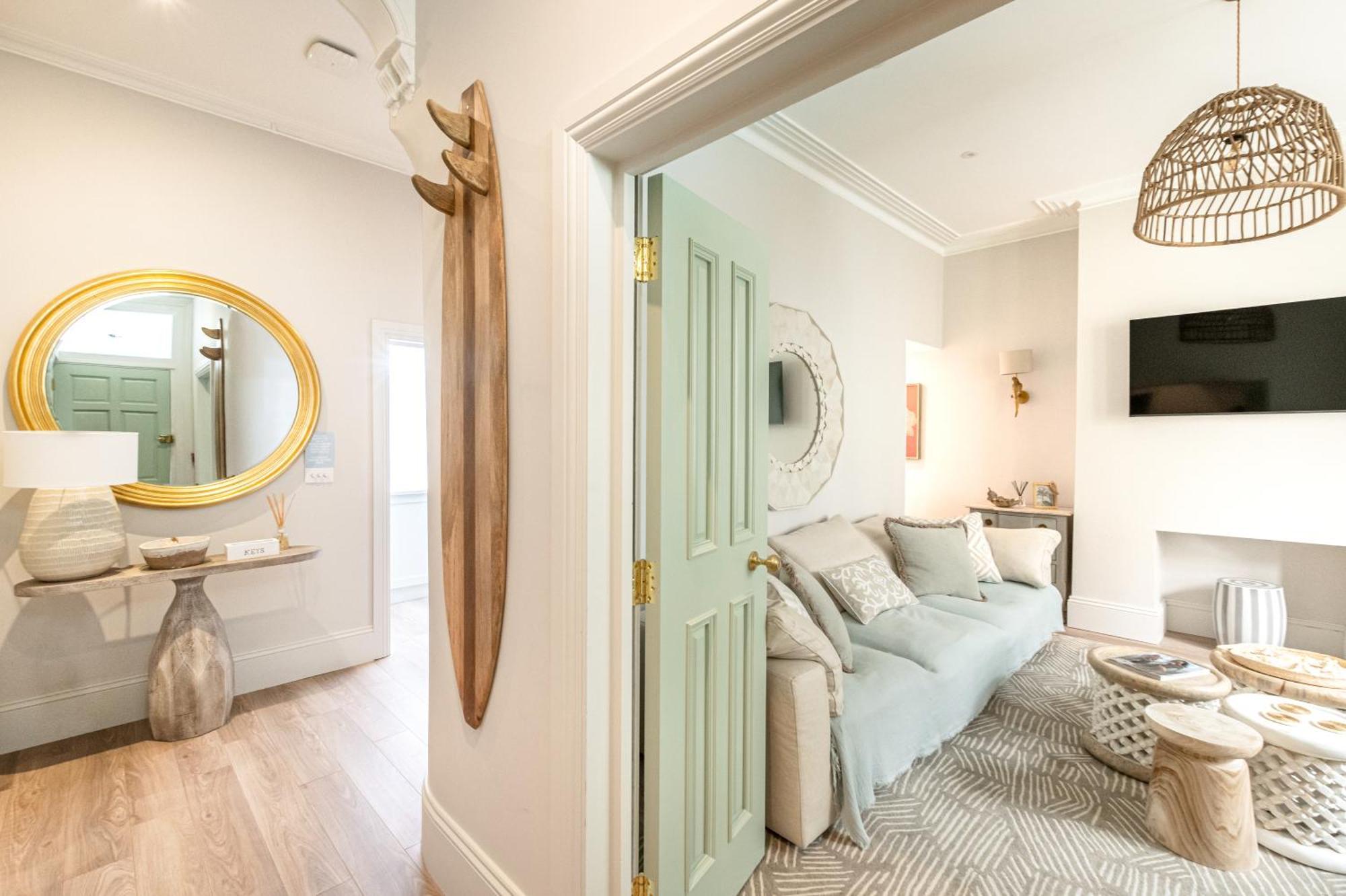 The Shell House - 5 Mins To Cafes & Beaches
