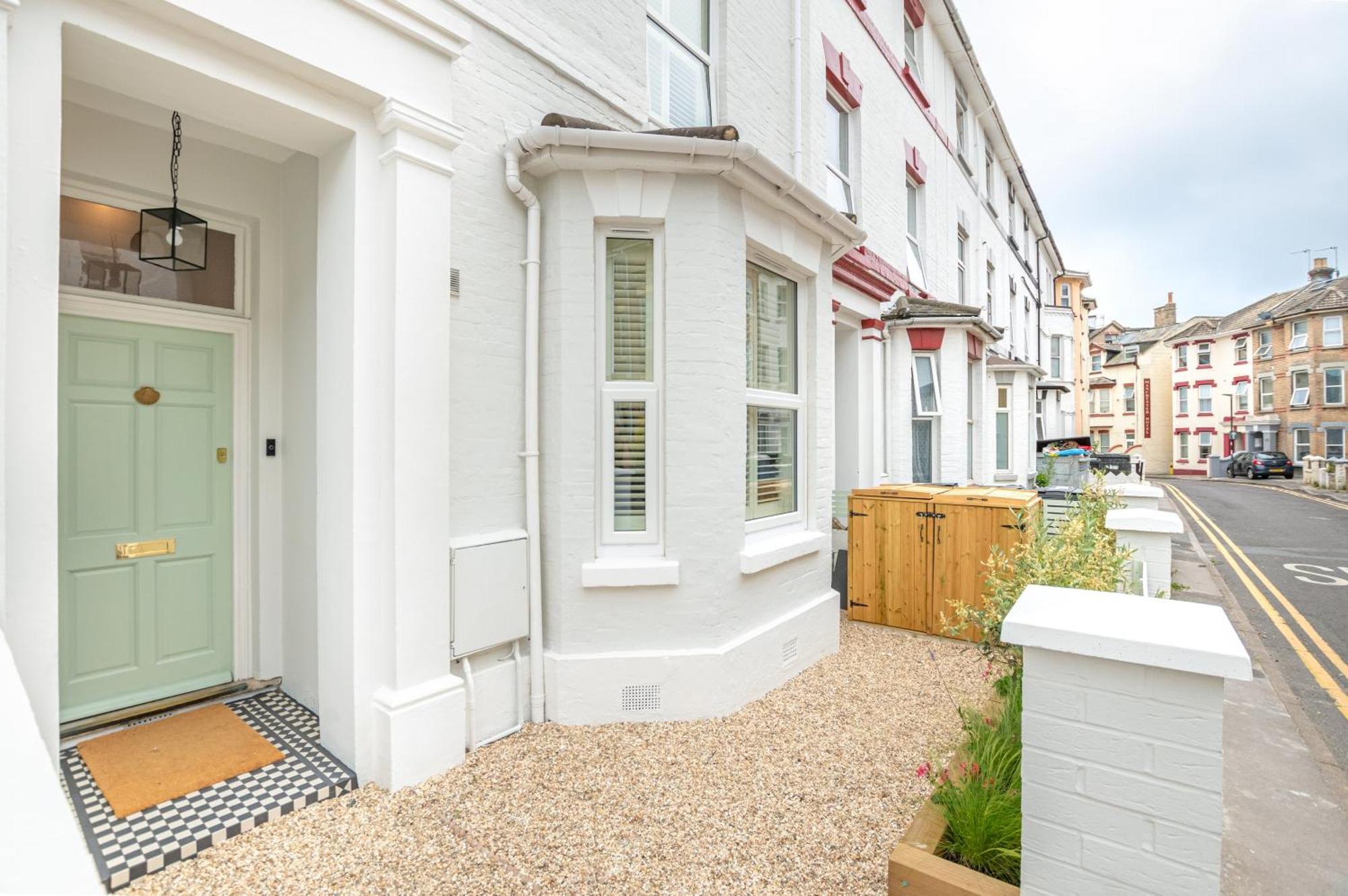 The Shell House - 5 Mins To Cafes & Beaches Bournemouth