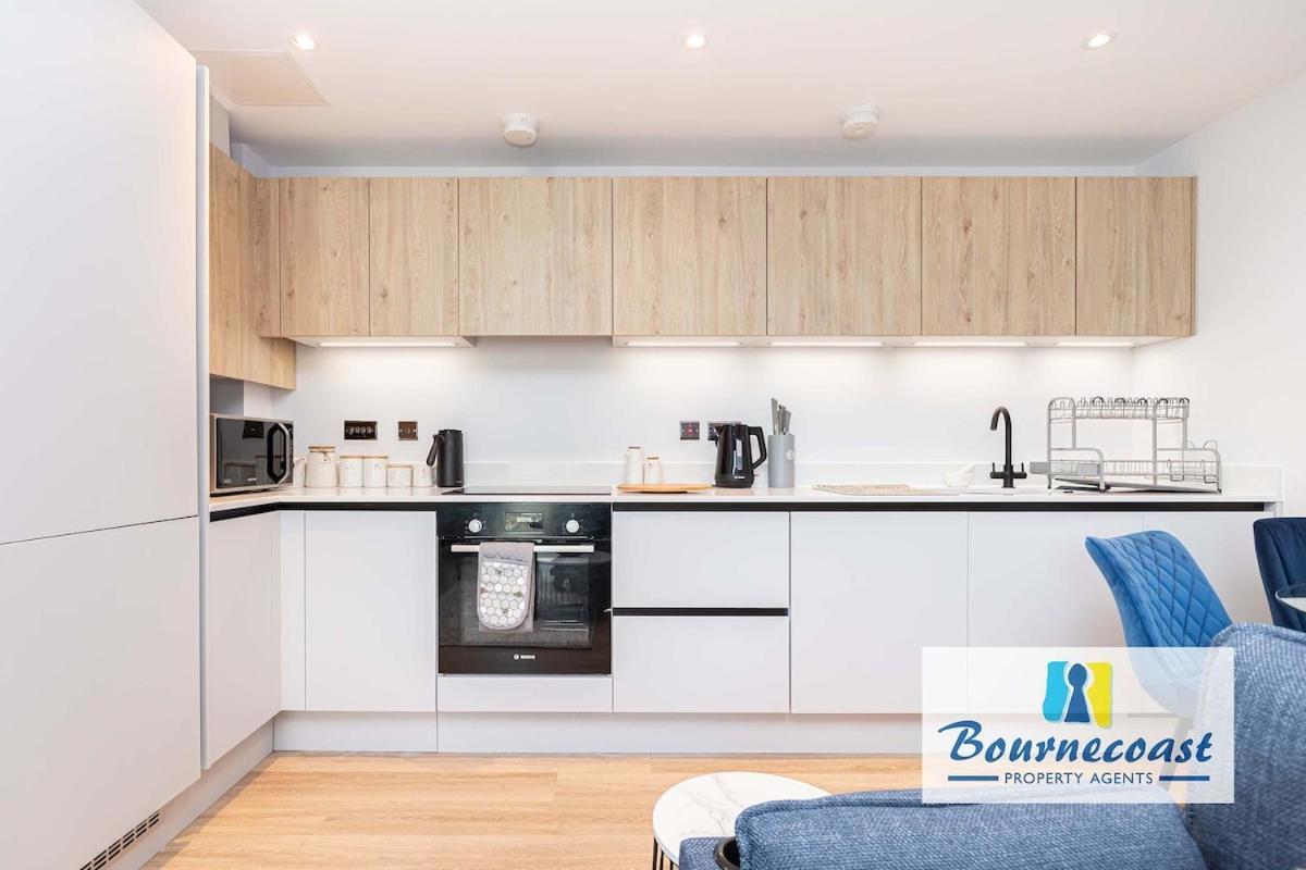 Bournecoast - Modern Near Sandy Beaches - Fm9637