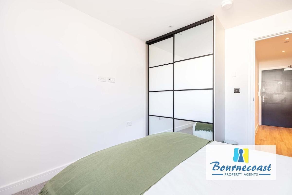 Bournecoast - Modern Near Sandy Beaches - Fm9637 *