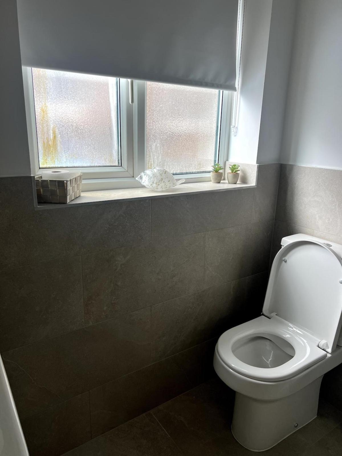 Luxury Close To Apartment