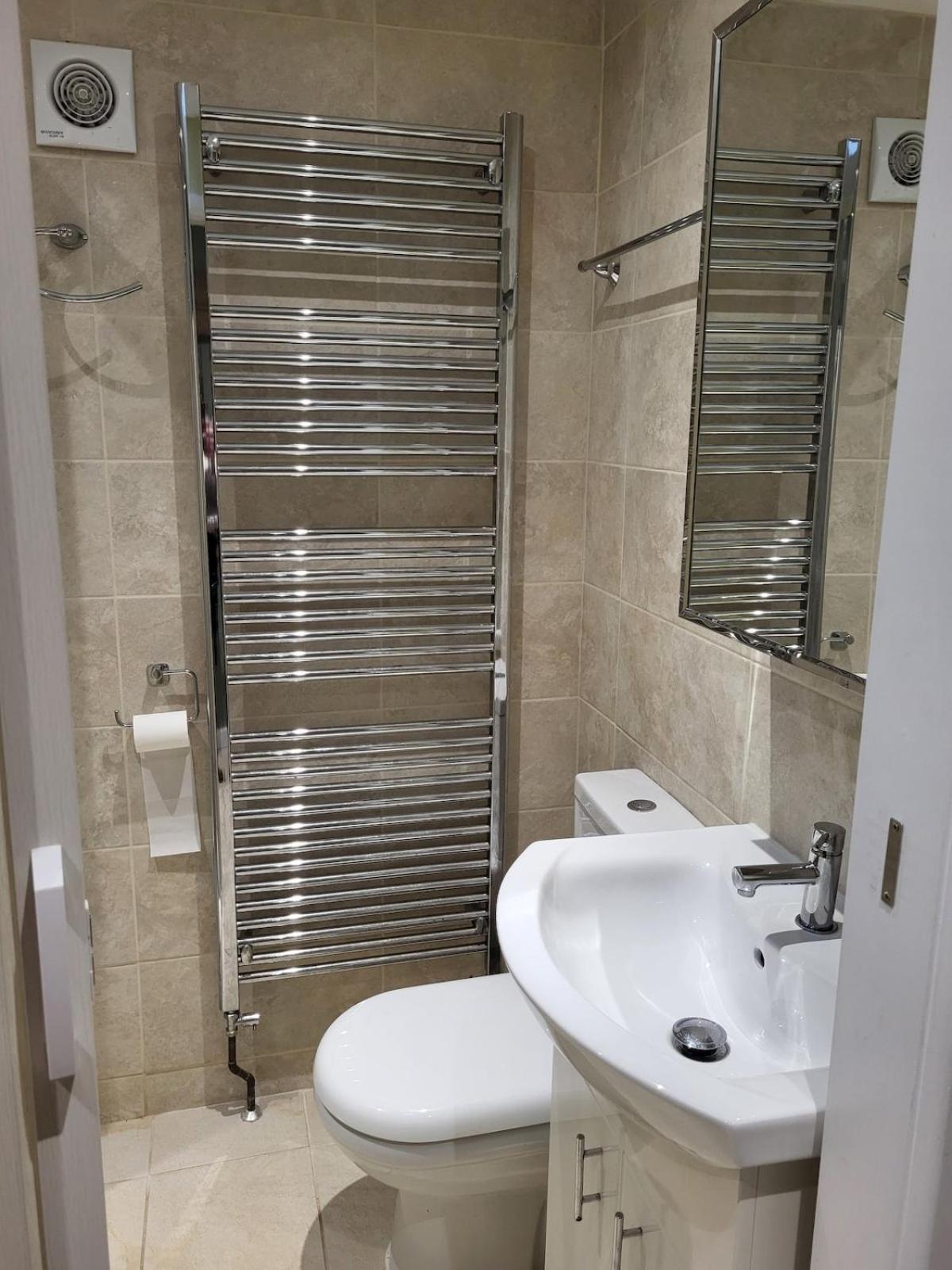 Modern One-Bed Flat With Patio
