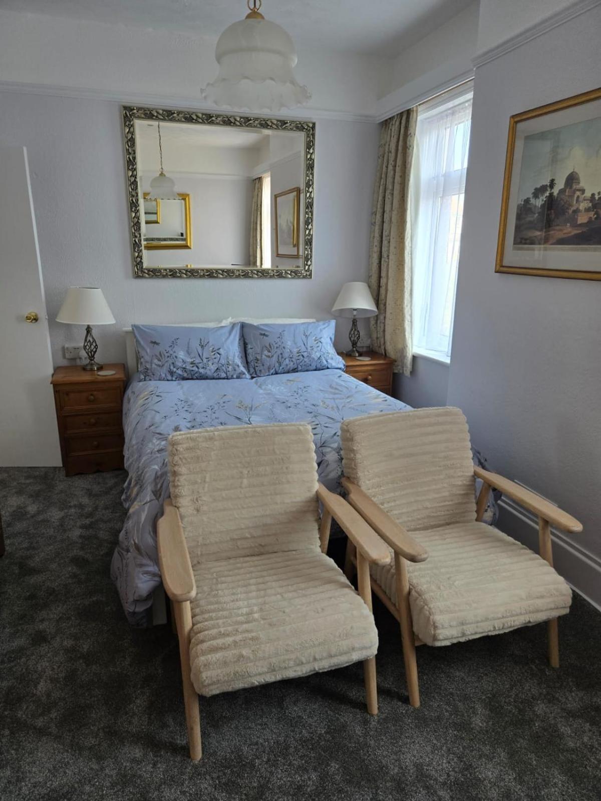 Shoreline Bed & Breakfast 4*