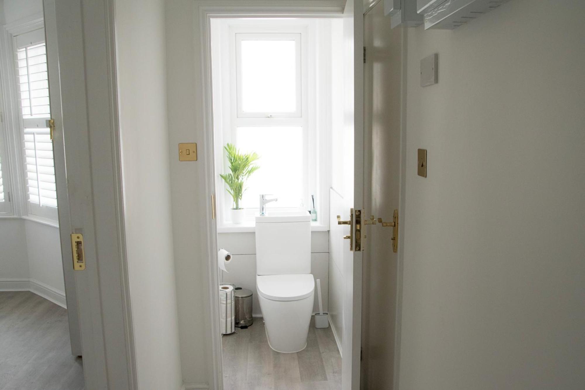 Modern Town Centre Flat - Free Shared Parking, King Size Bed, 5 Minutes Walk To Apartment Bournemouth