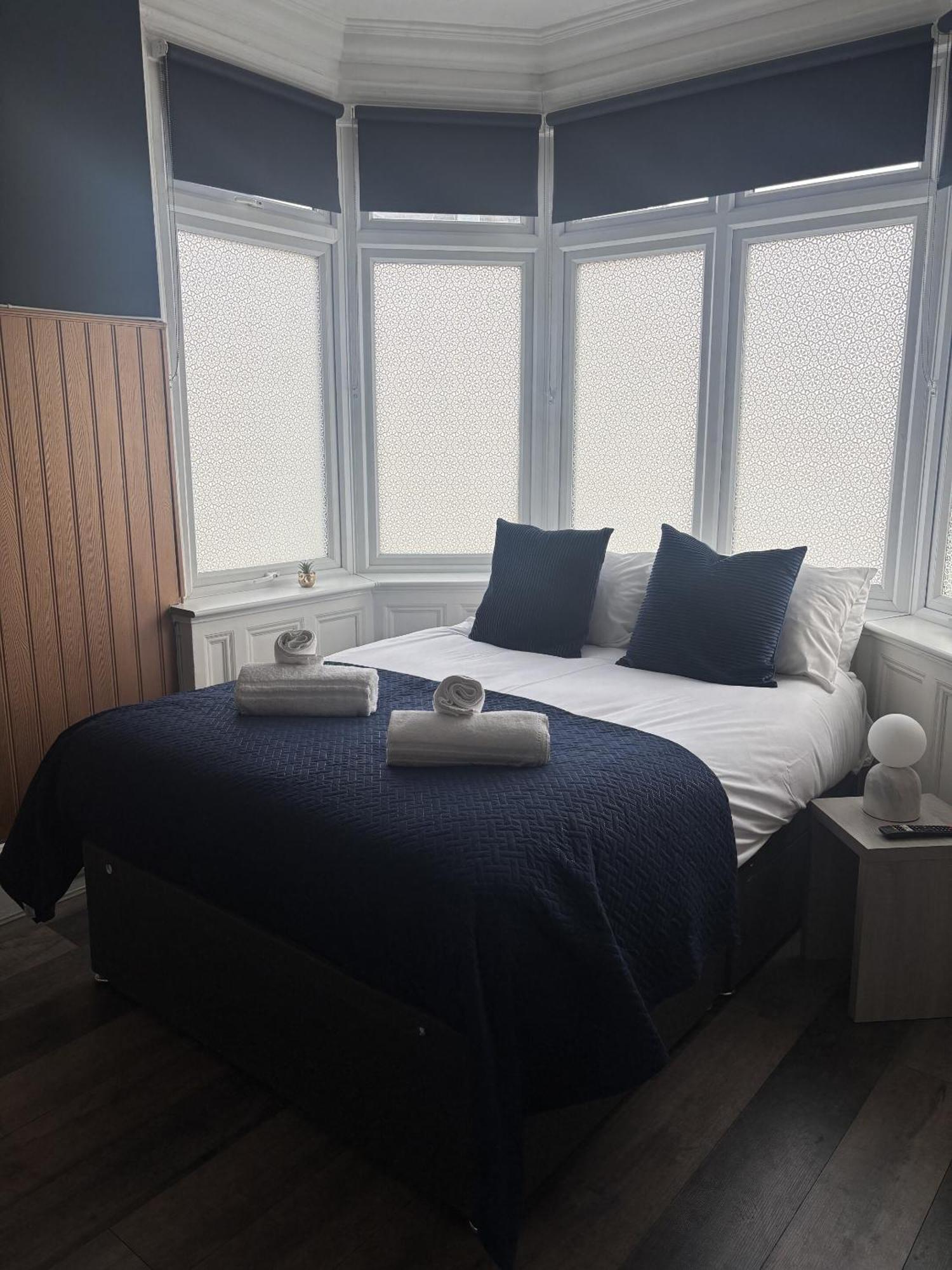Cosy Retreat - Beach Location, 1 Bed, Free Parking, High Speed Wifi