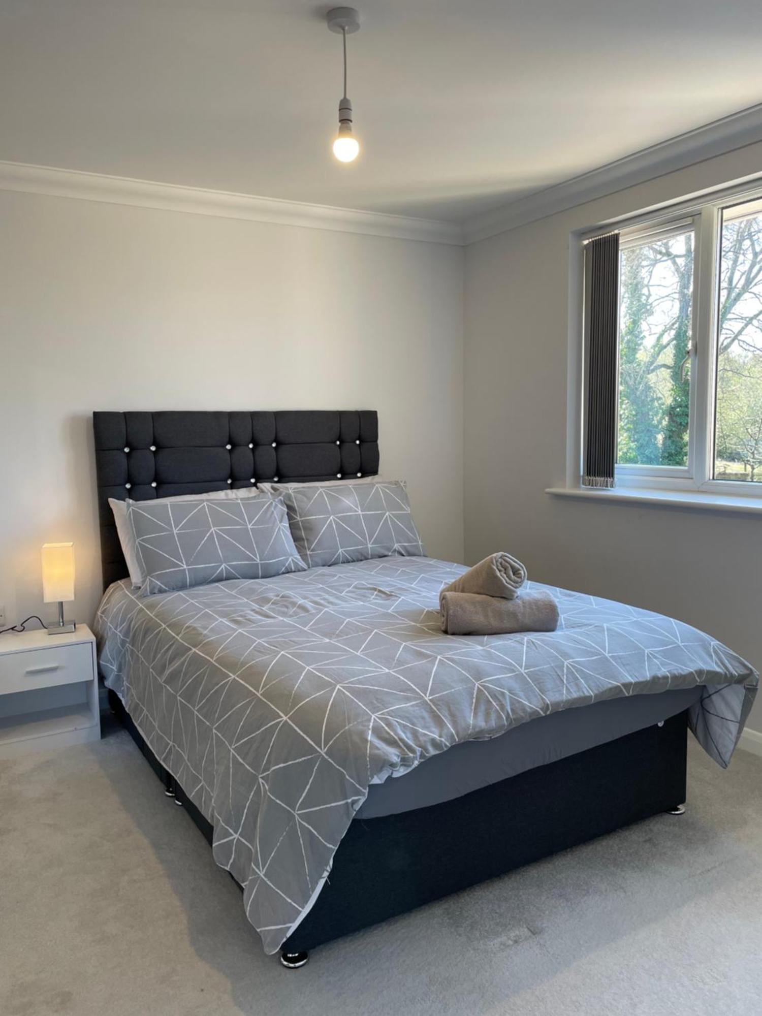 Newly Refurbished Two Bedroom Flat Near Town Centre Bournemouth