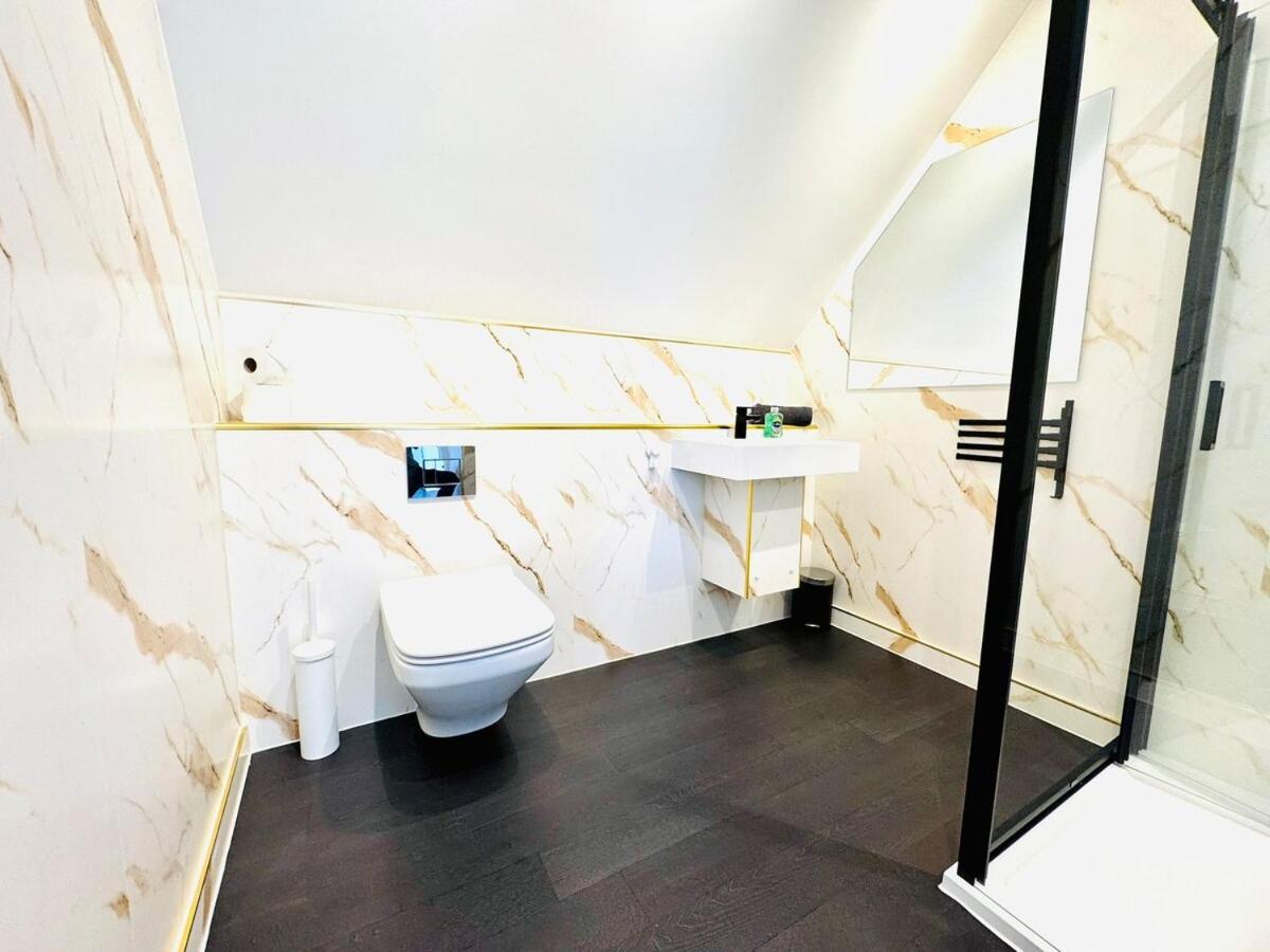 Big Penthouse - 3-bedroom - 2-bathroom - Sleeps 8 Bournemouth