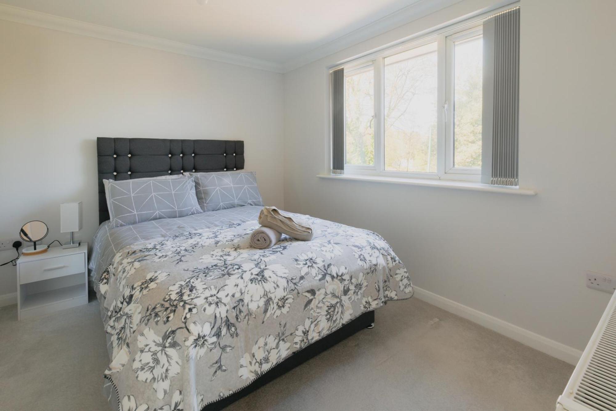 Newly Refurbished Two Bedroom Flat Near Town Centre Bournemouth