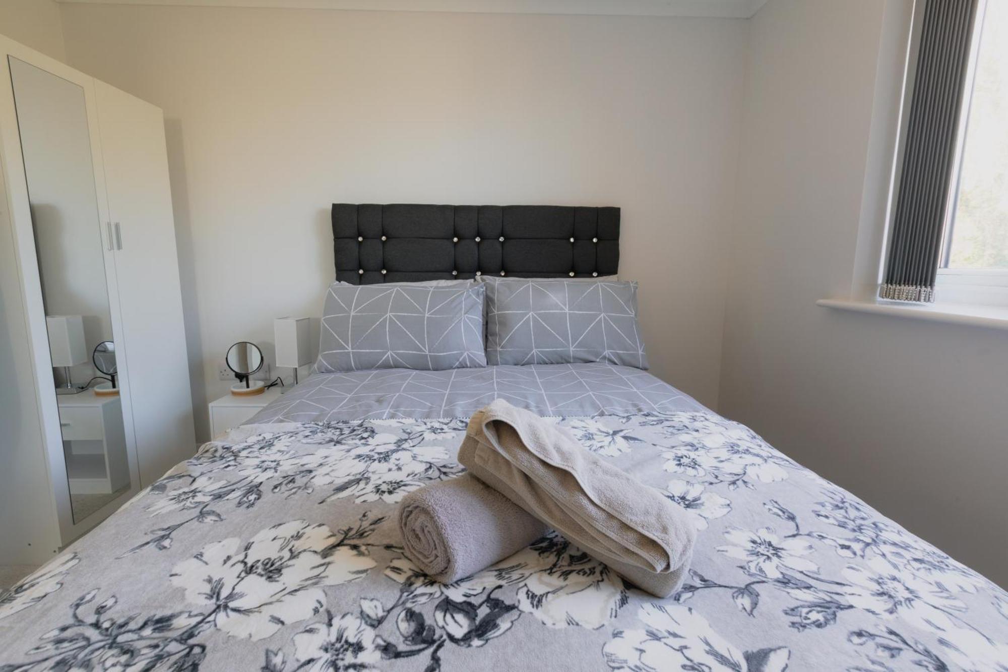 Newly Refurbished Two Bedroom Flat Near Town Centre * Bournemouth
