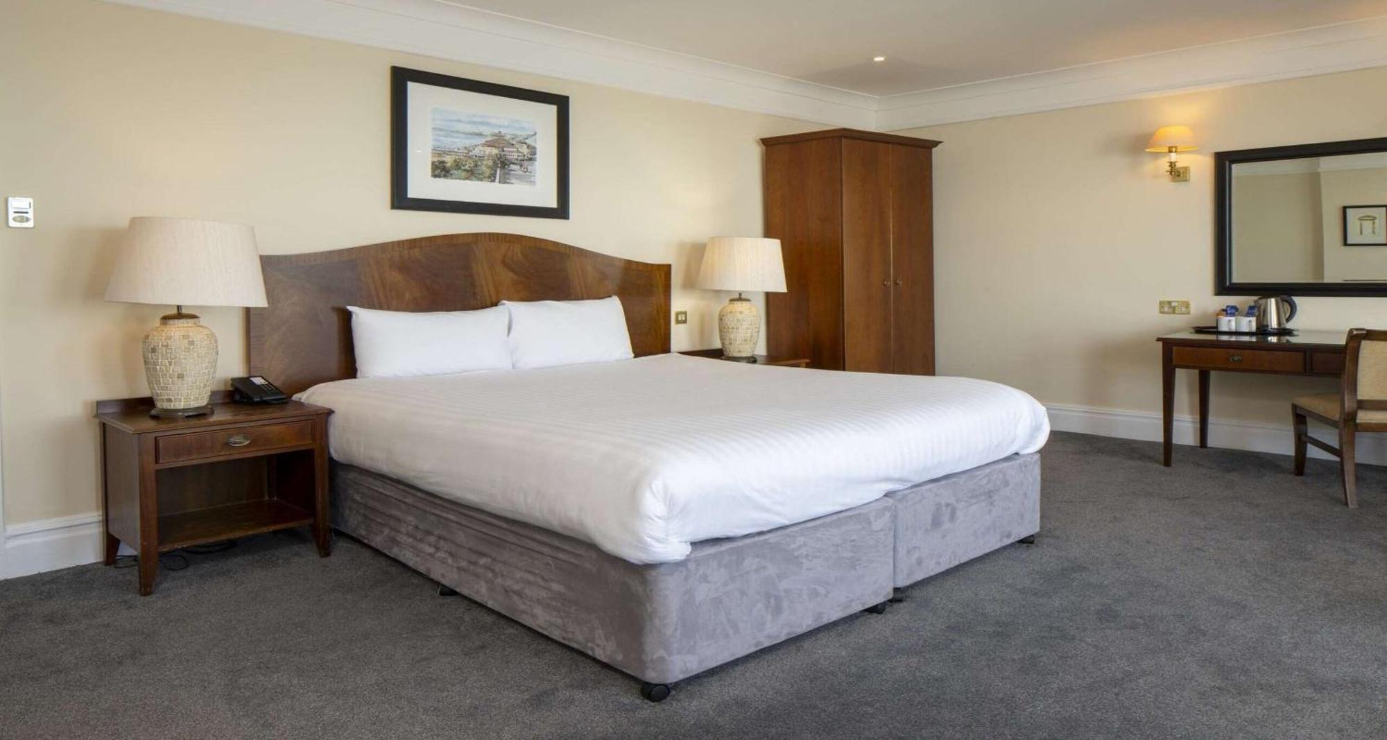 Carlton Hotel, Bw Signature Collection 3*