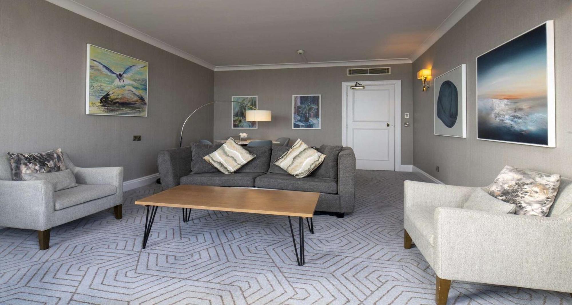 Carlton Hotel, Bw Signature Collection Hotel