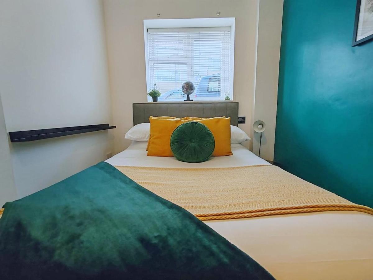 Bright And Stylish 2 Bedroom Town Centre Sleeps 5 Free Parking * Bournemouth