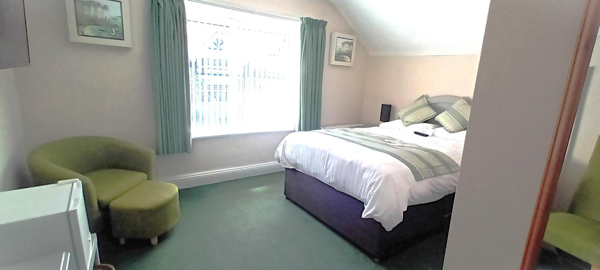 The Rosscourt Guest House-Free On Site Parking (Adults Only) 3* Bournemouth