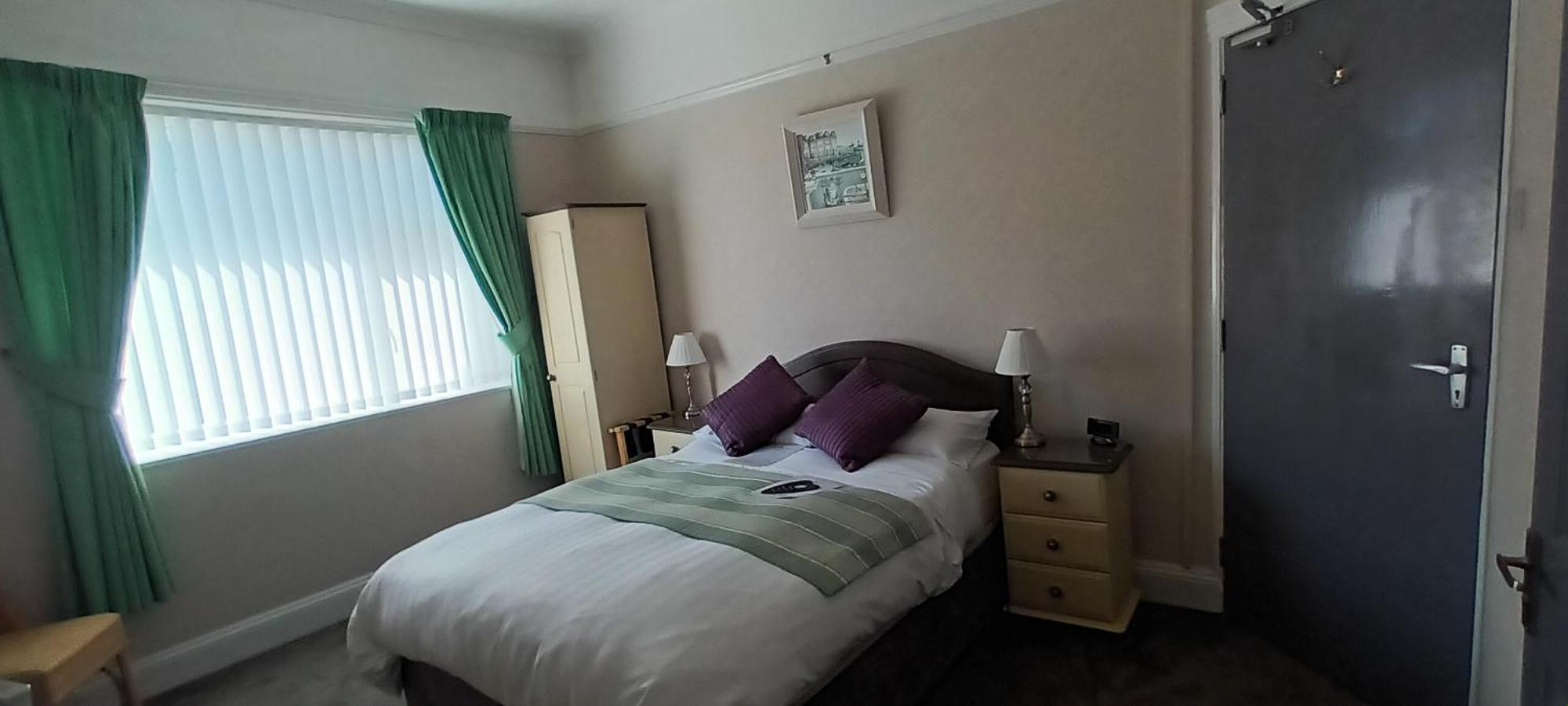 Guest house The Rosscourt Guest House-Free On Site Parking (Adults Only) 3*