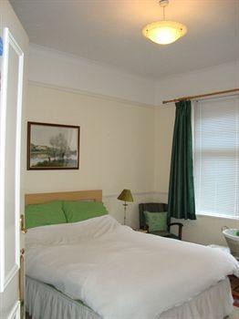 Aparthotel The 3*