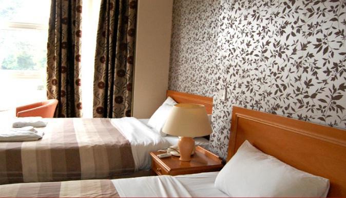 The Croham Hotel 3*