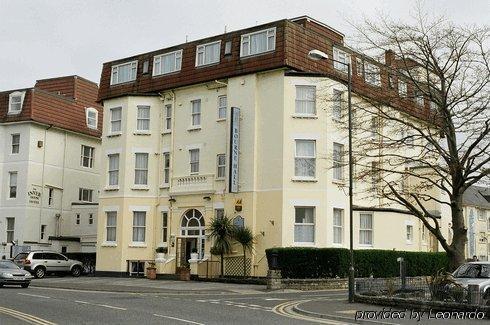 Bourne Hall 2* Bournemouth