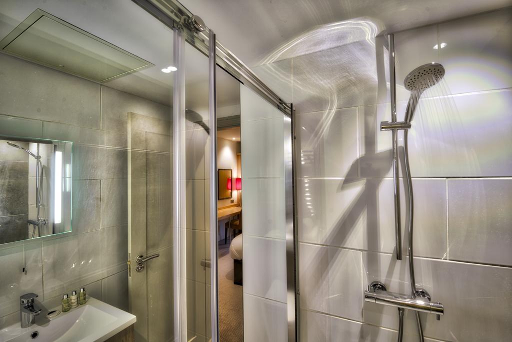 Hotel The Orchid 4*