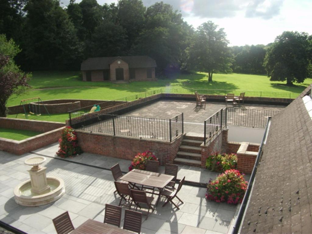 Guest house Les Bouviers Restaurant With 5*