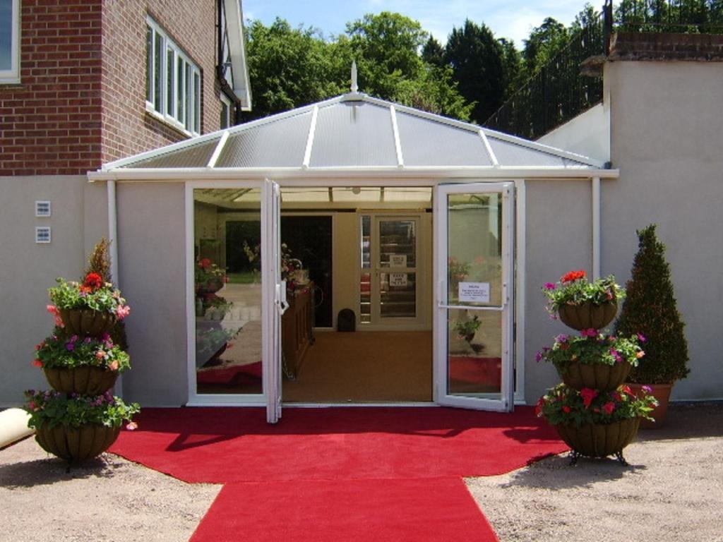 Guest house Les Bouviers Restaurant With Bournemouth