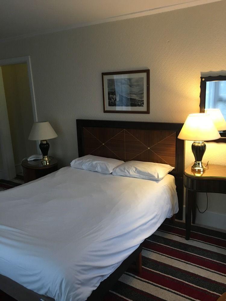 Britannia 3* Bournemouth