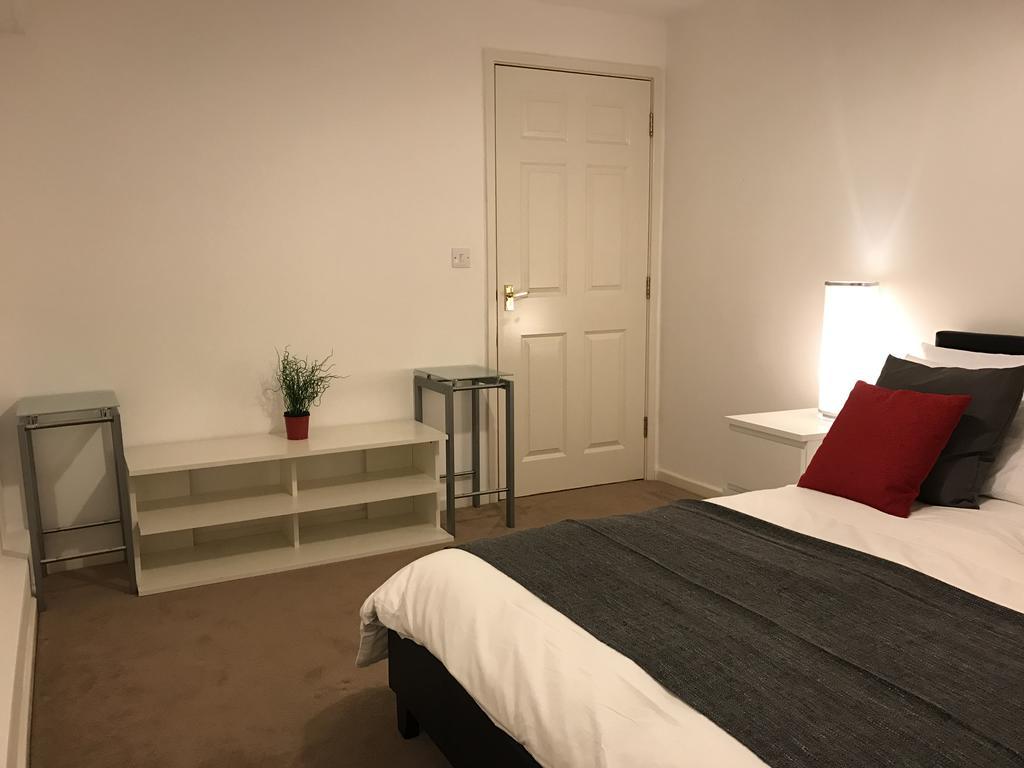 Kingsholme Apartment
