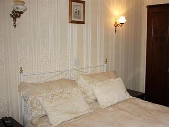 Hotel The Wood