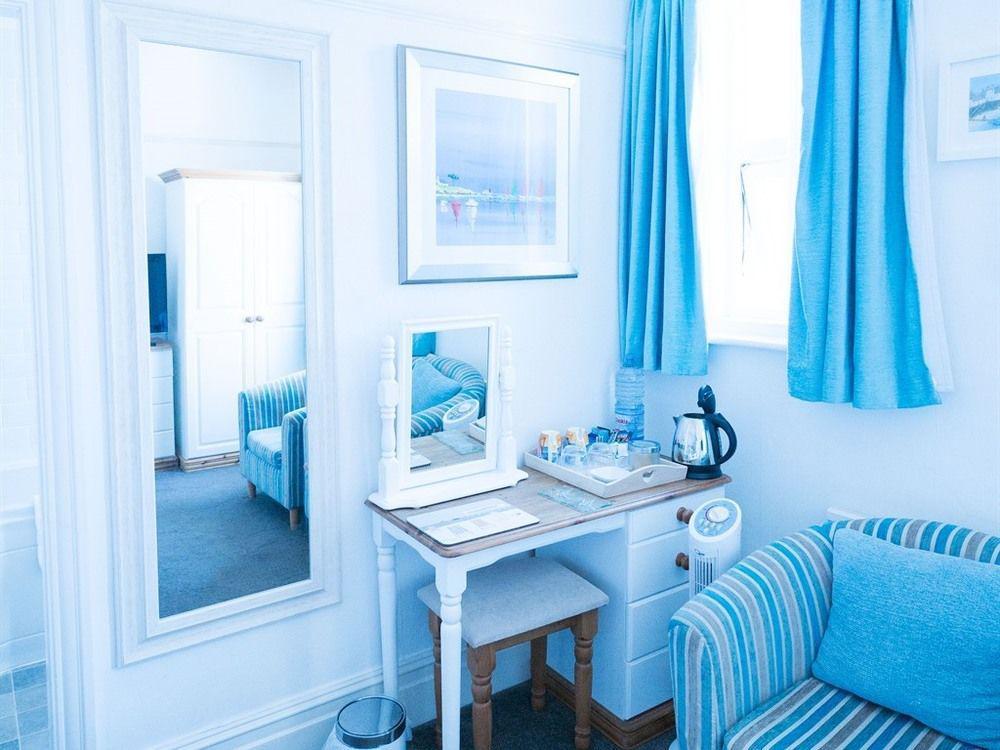 Southern Breeze - Adults Only Bed & Breakfast Bournemouth