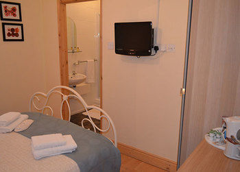 Shirley Guest house 4*