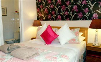 Newbury 4*