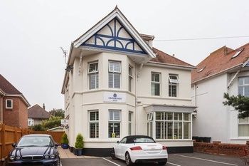 Crossroads Hotel Bournemouth