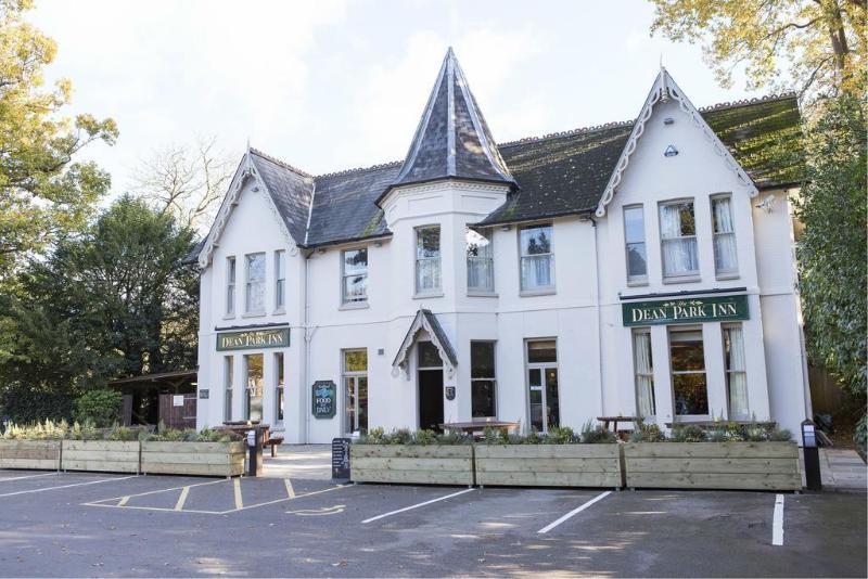 The Pavilion Arms 3* Bournemouth