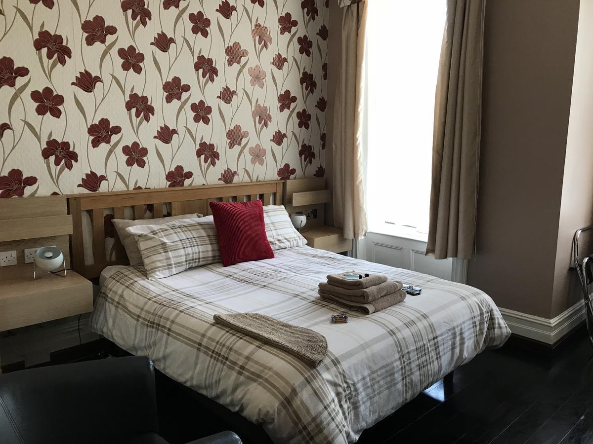 Bed & Breakfast Pebbles Bournemouth
