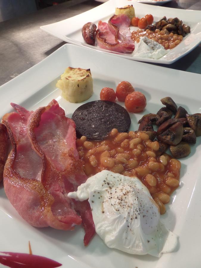 Guest house Les Bouviers Restaurant With Bournemouth