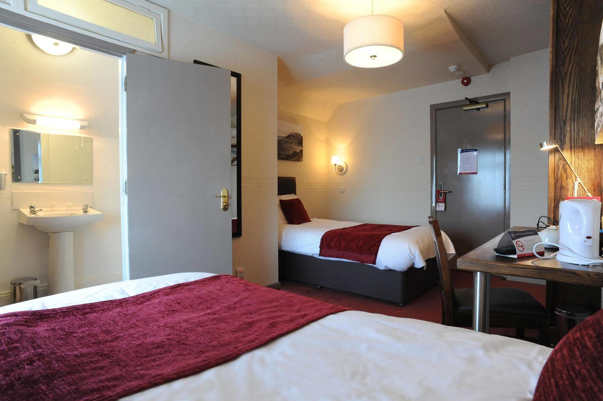 The Spyglass & Kettle By Greene King Hotel